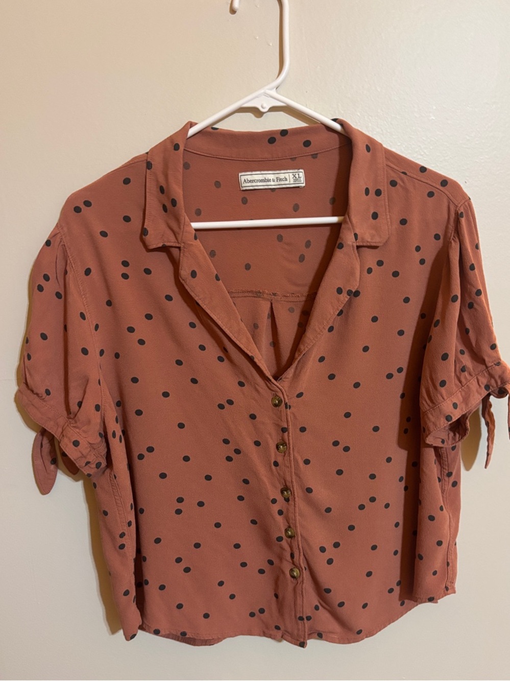 Abercrombie & Fitch Rust Polka Dot Button-Front Crop Shirt